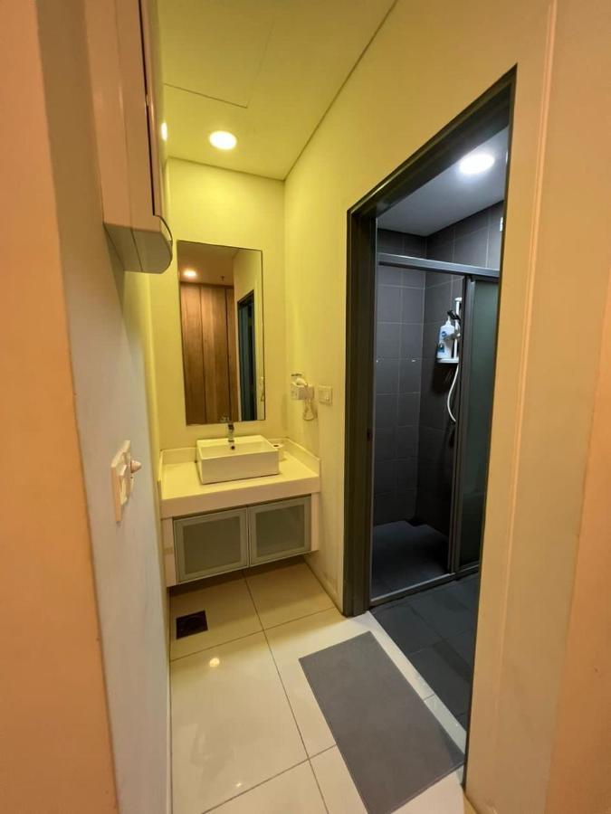 Mercu Summer Suites Klcc By Sweet Home Kuala Lumpur Exteriör bild