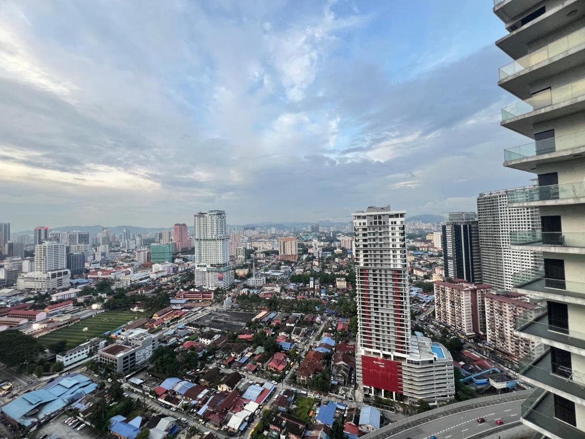 Mercu Summer Suites Klcc By Sweet Home Kuala Lumpur Exteriör bild