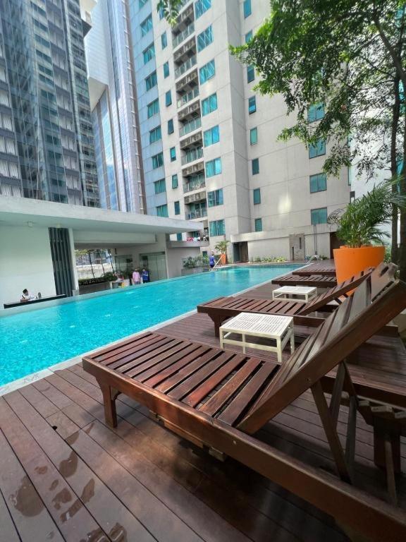 Mercu Summer Suites Klcc By Sweet Home Kuala Lumpur Exteriör bild