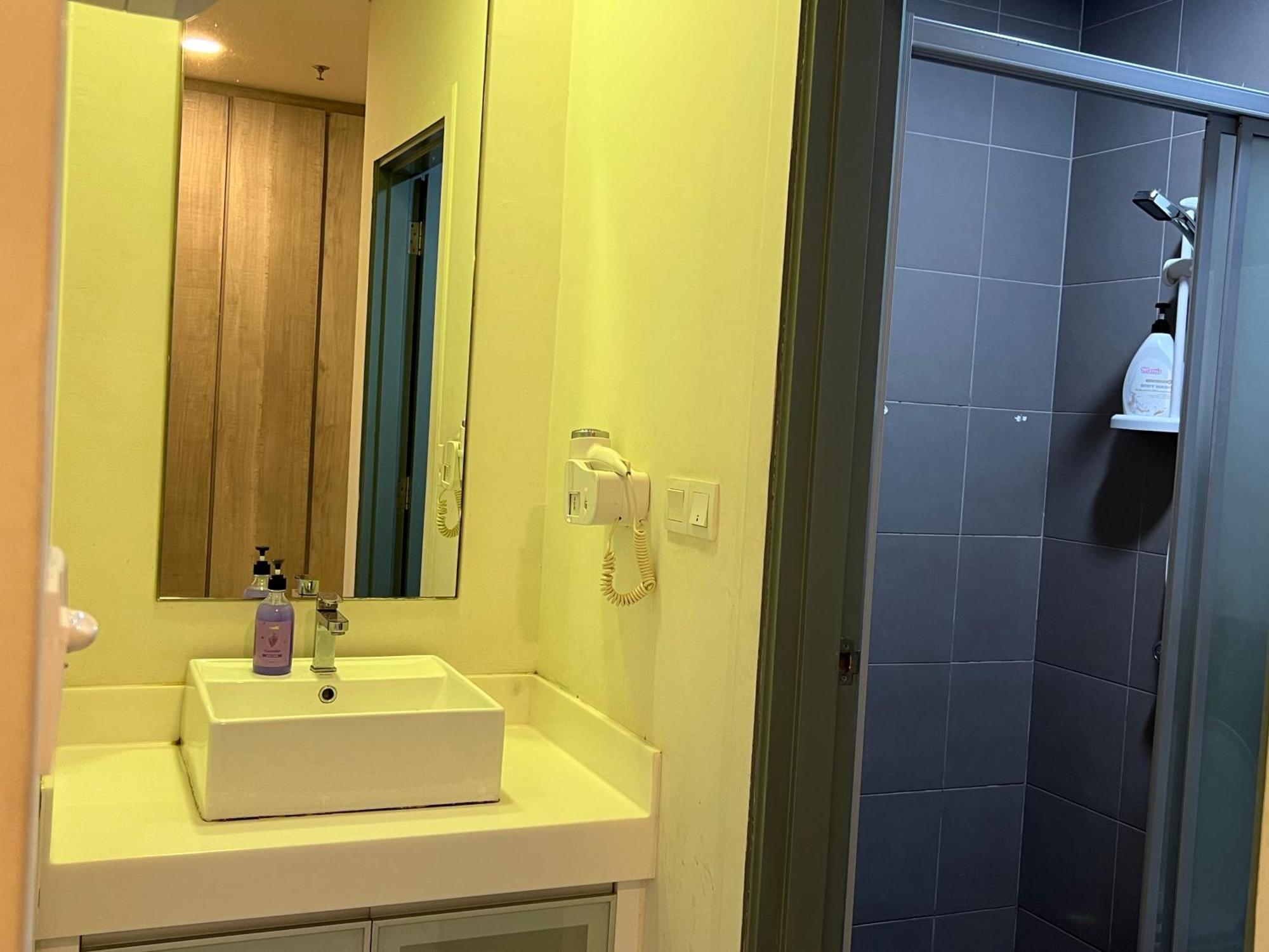 Mercu Summer Suites Klcc By Sweet Home Kuala Lumpur Exteriör bild